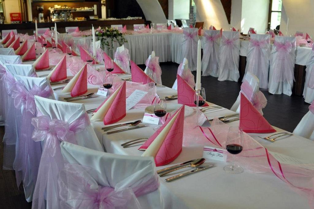 Hotel Zamecka Sypka Blansko Ngoại thất bức ảnh