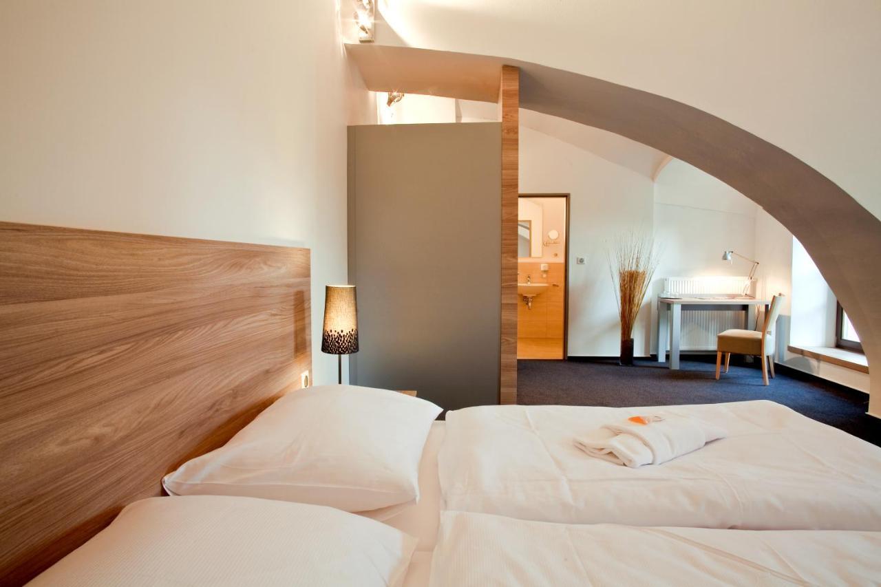 Hotel Zamecka Sypka Blansko Ngoại thất bức ảnh