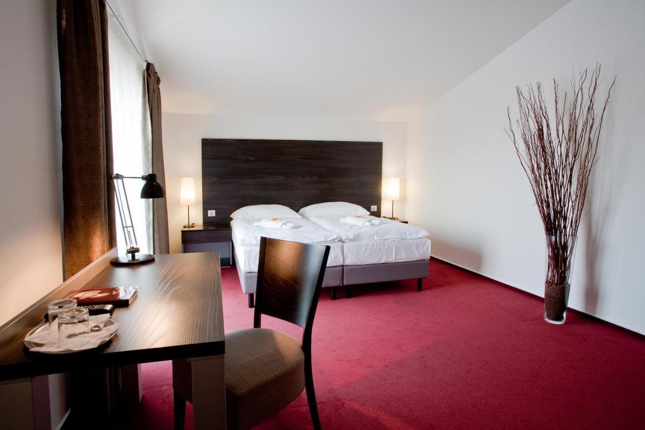 Hotel Zamecka Sypka Blansko Ngoại thất bức ảnh